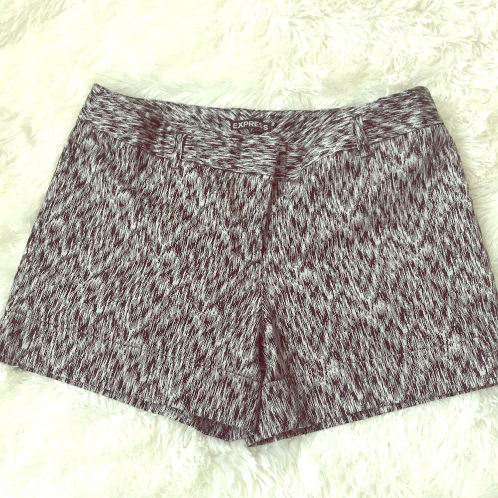 Express Black and white print shorts